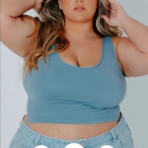 SCOOP NECK BRAMI (CROP)